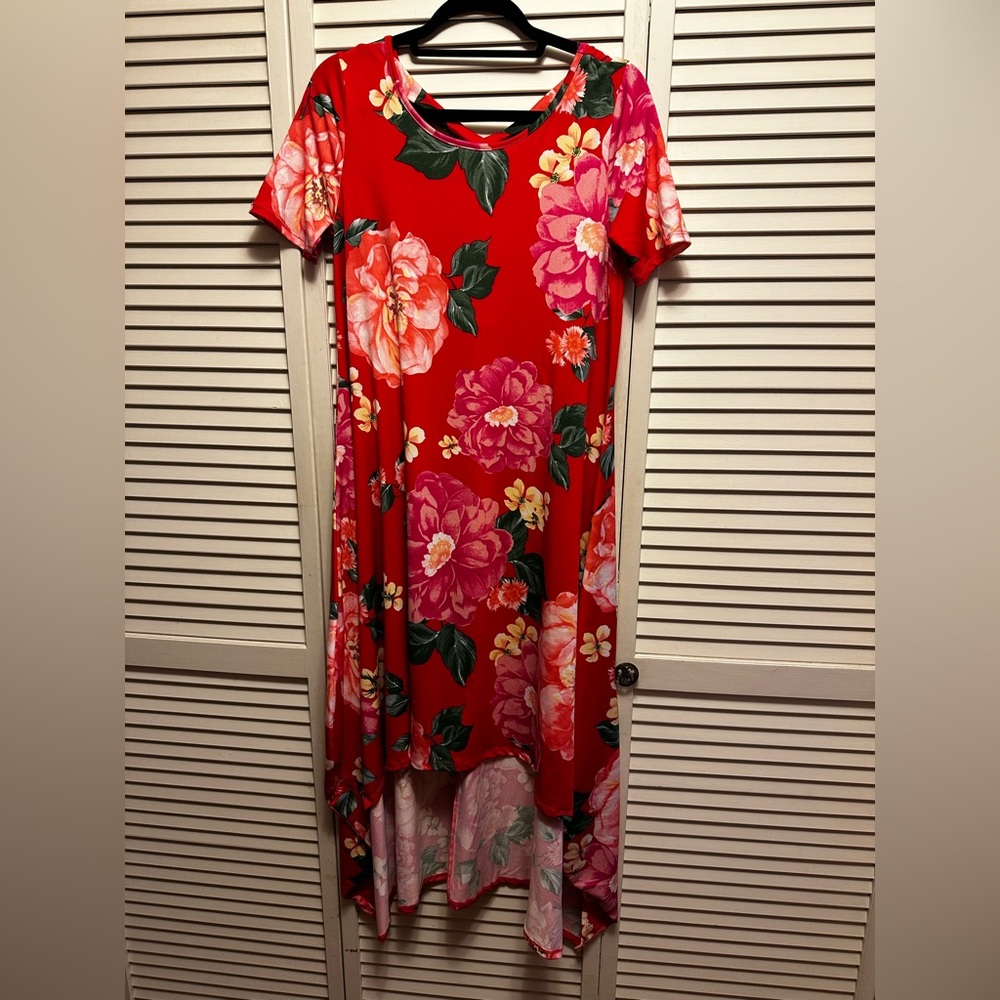 Impressions Floral Red Hi/Lo Cross Back Dress. PTP 17”. High 39”, Lo 50”. NWT